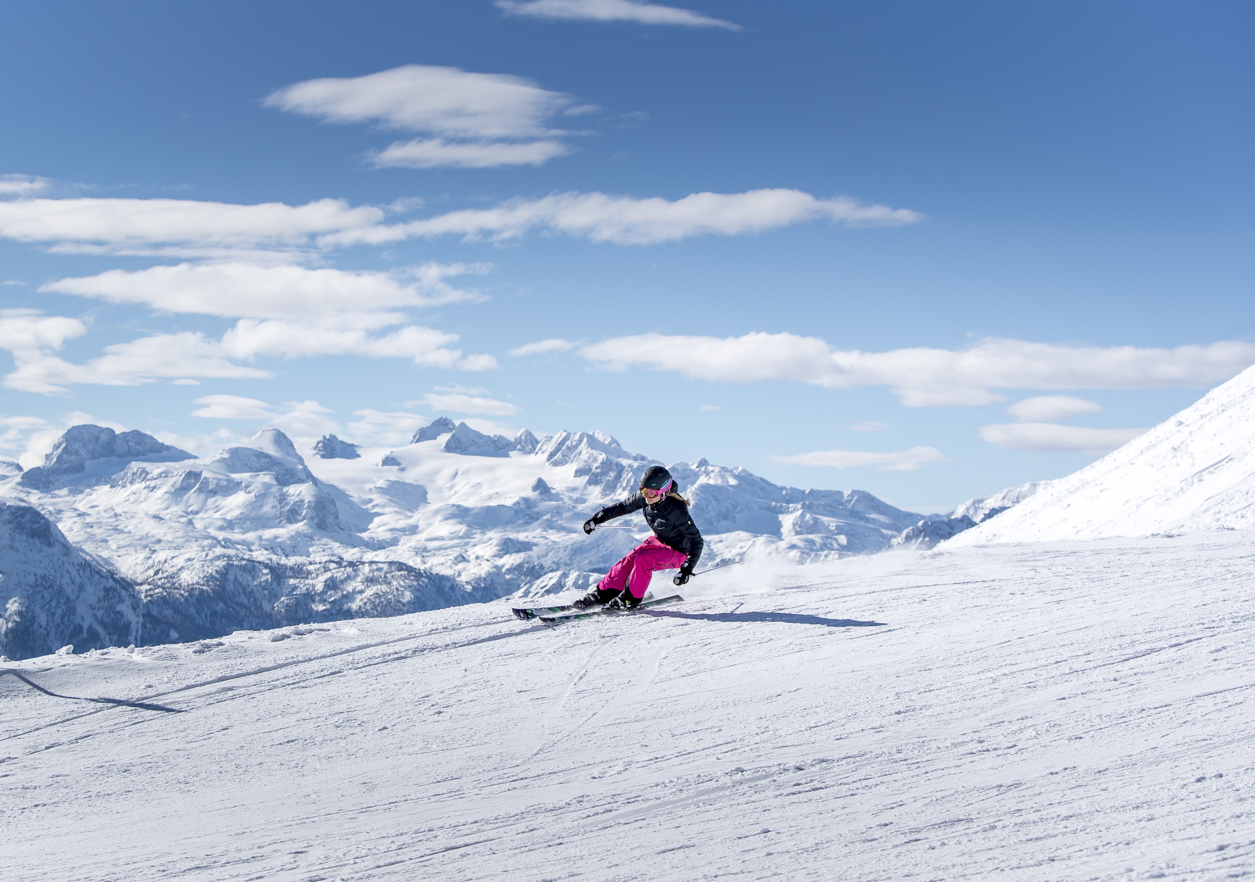 Skifahrerin im Ausseerland Salzkammergut